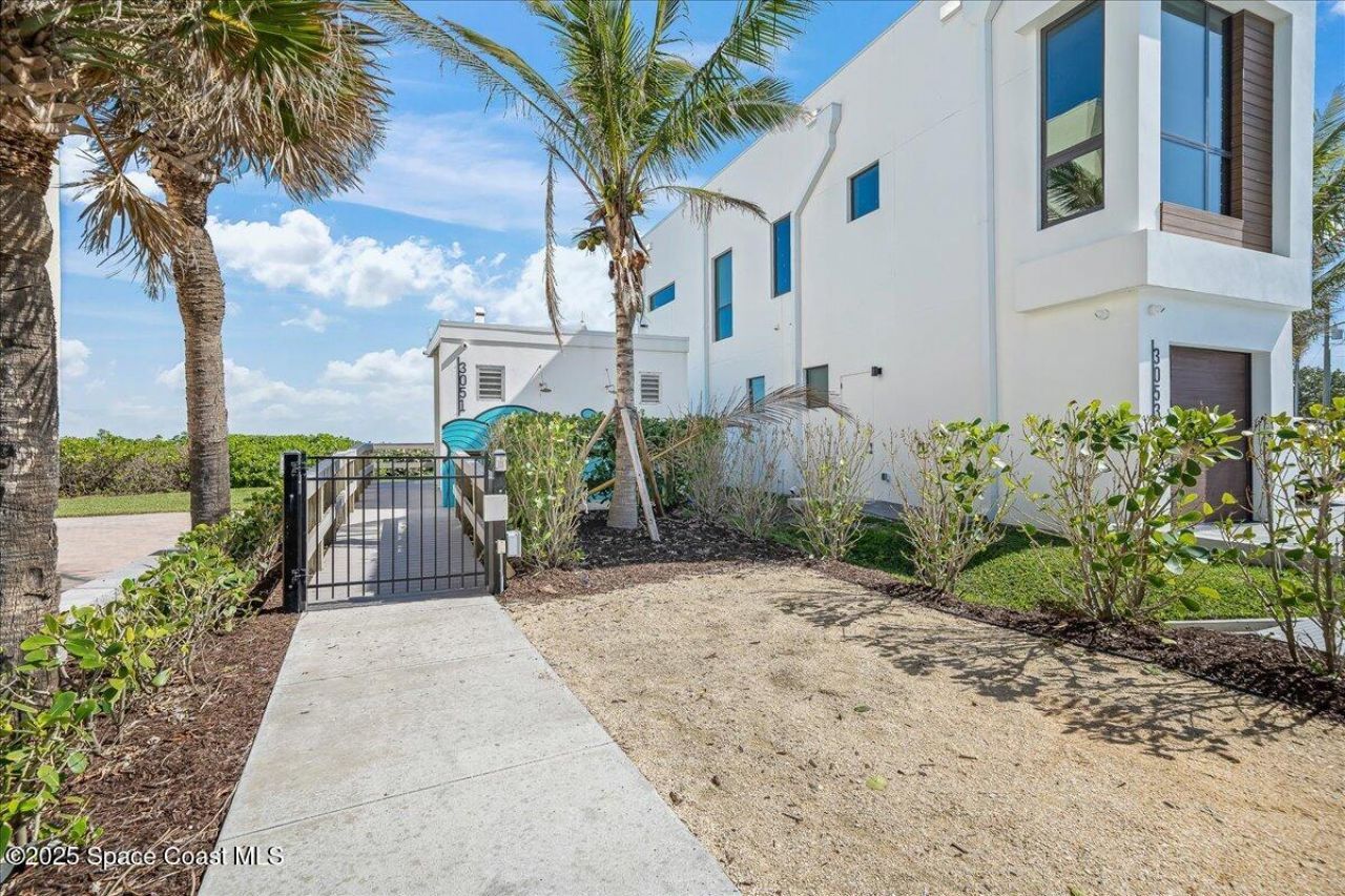 3031 Hafen Lane , Unit 306, Melbourne Beach, FL 32951 Photo