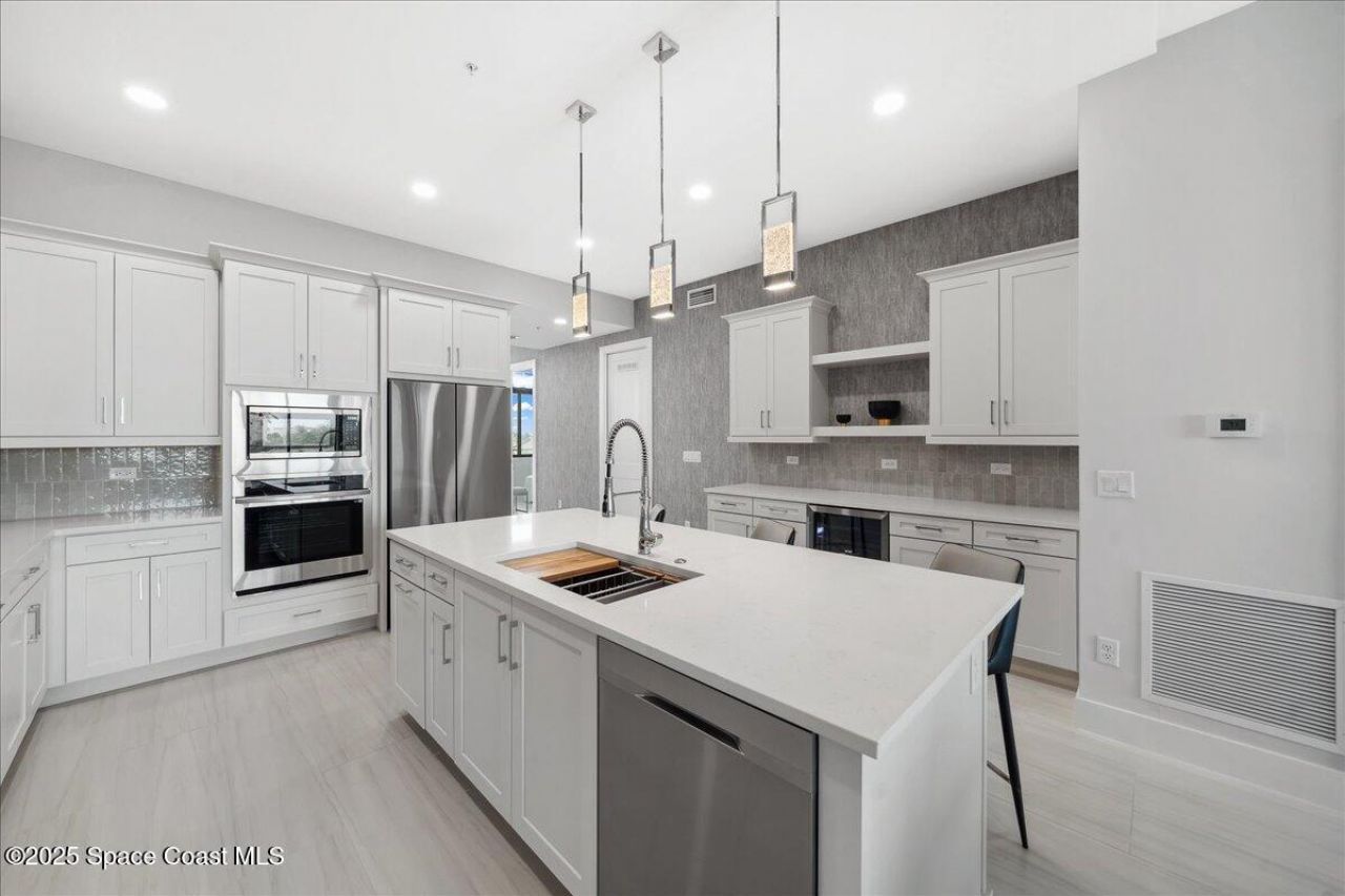 3031 Hafen Lane , Unit 306, Melbourne Beach, FL 32951 Photo