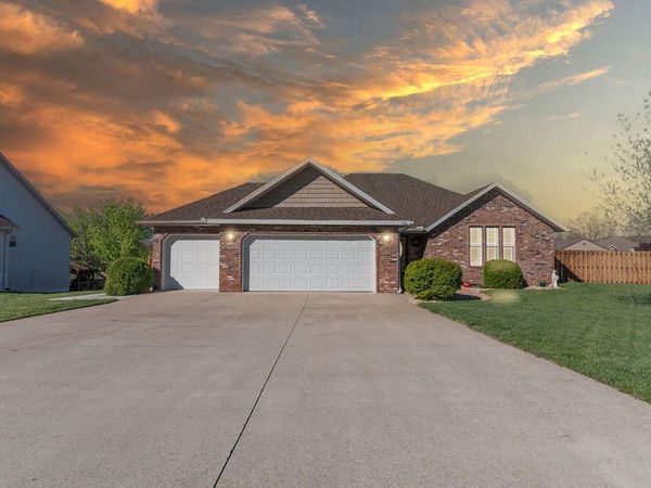 106 Southview Drive , Branson, MO 65616