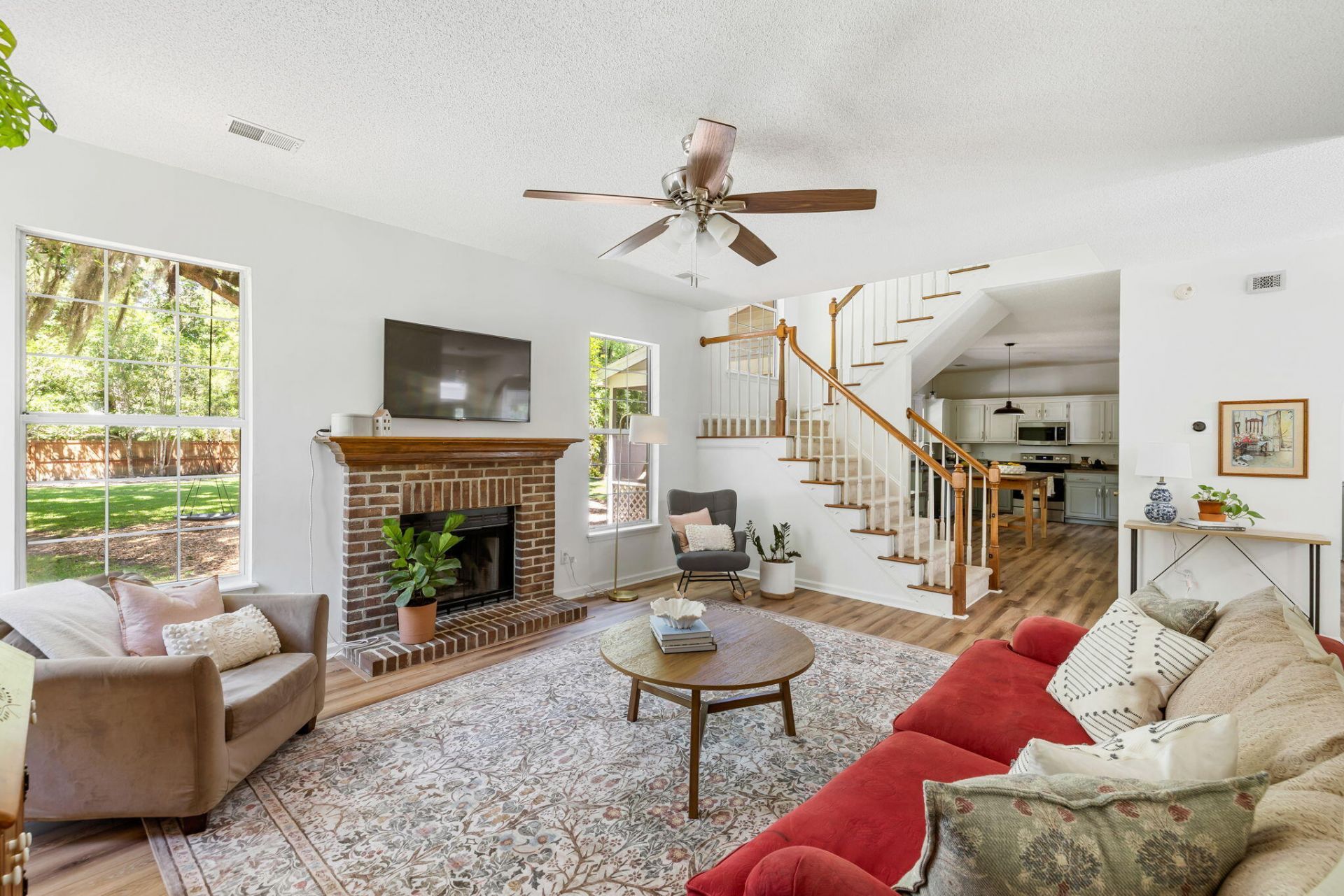 8514 Kennestone Lane Photo 4