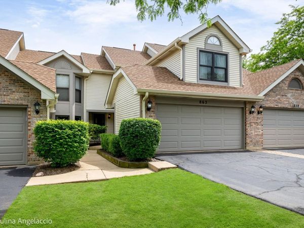863 N Auburn Woods Drive , Palatine, IL 60067