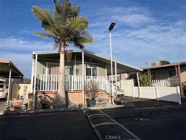 303 Crown Lane, Unit 197, Santa Ana, CA 92704