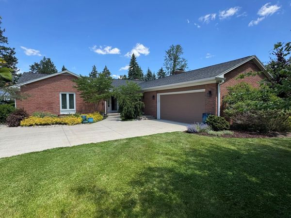 2908 Westchester Road, Lansing, MI 48911