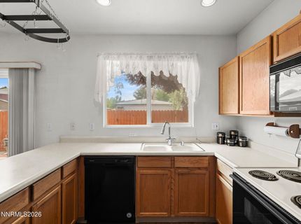 4056 Sycamore Way, Reno, NV 89502 Photo