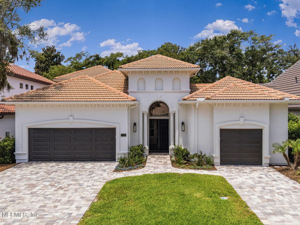 105 LAUREL Way, Ponte Vedra Beach, FL 32082