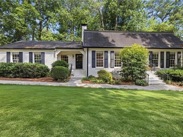4943 Vernon Oaks Drive , Dunwoody, GA 30338