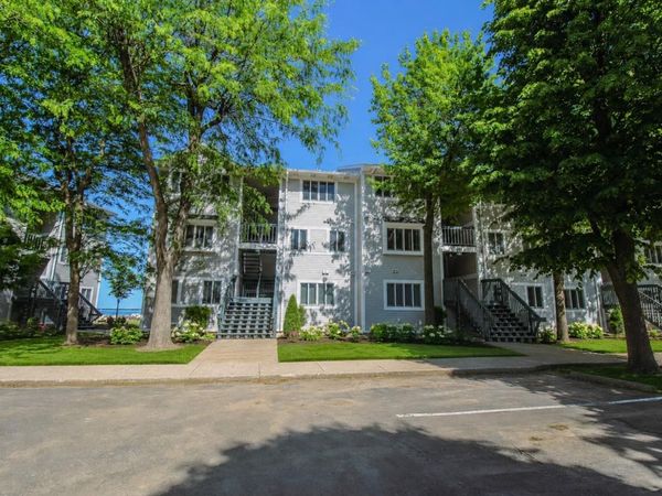 230 W Lakeshore Drive, Unit F, Port Clinton, OH 43452