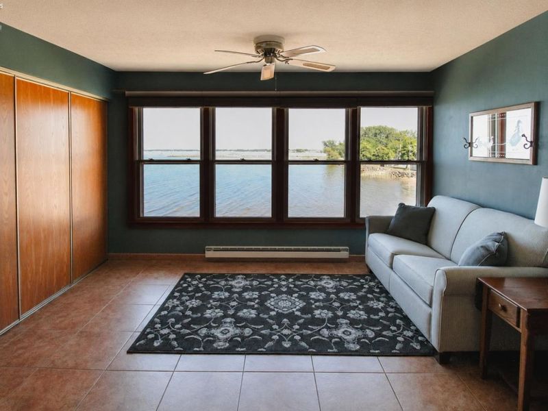 230 W Lakeshore Drive, Unit F, Port Clinton, OH 43452 Photo 4