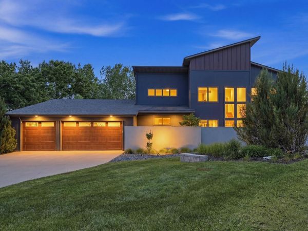 2229 Wall Street, Eagan, MN 55122