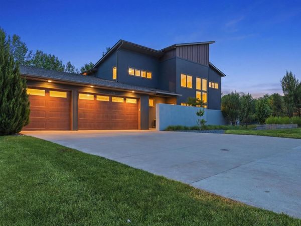 2229 Wall Street, Eagan, MN 55122