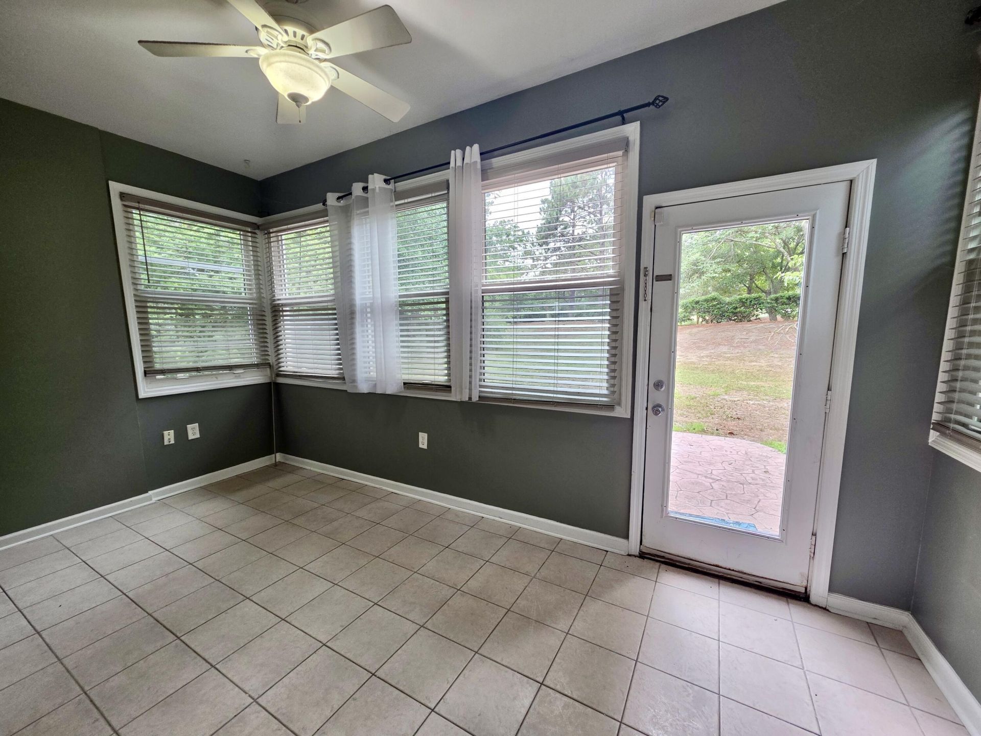 470 Cane Court Photo 12