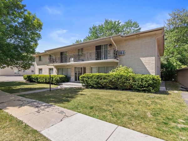 10112 W Sharon LANE, Milwaukee, WI 53225