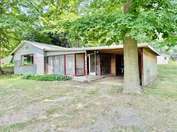 1846 W Tupper Heights Drive, Lake Odessa, MI 48849