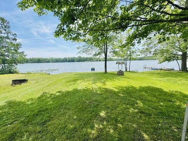 1846 W Tupper Heights Drive, Lake Odessa, MI 48849