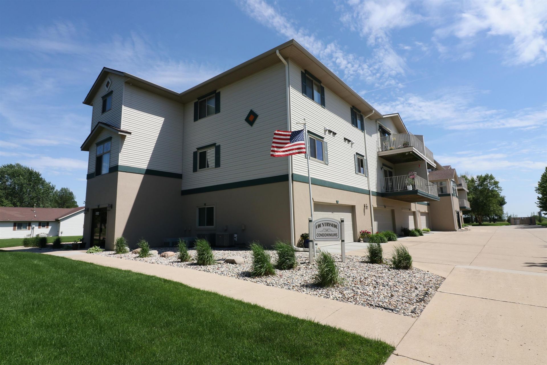 1102 Saint Luke Drive , Unit 306, Spencer, IA 51301 Main Photo