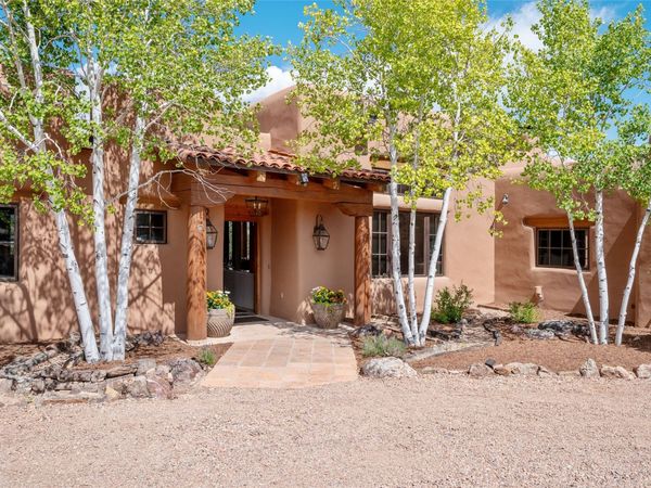 22 Rising Moon , Santa Fe, NM 87506