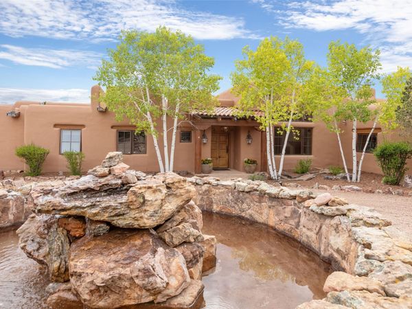 22 Rising Moon , Santa Fe, NM 87506