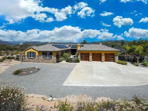 22963 Stokes Road , Ramona, CA 92065