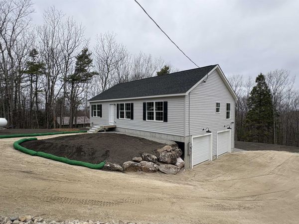 12 Winsor Way, New Durham, NH 03855