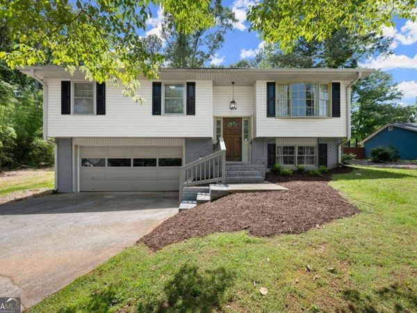 6262 Laurel Wood Trail, Flowery Branch, GA 30542