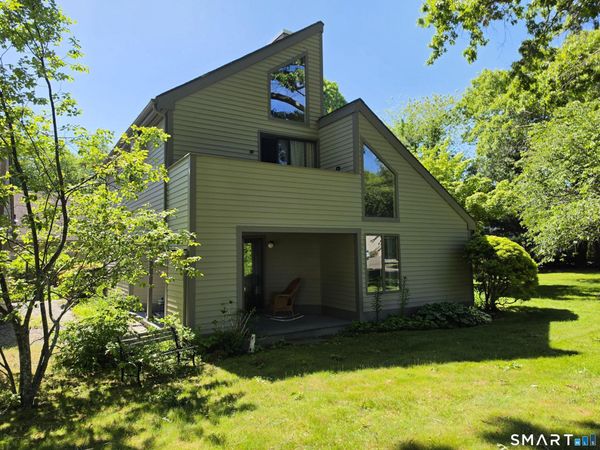 17-D Yankee Glen, Unit 17D, Madison, CT 06443