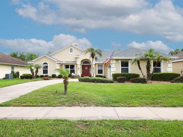 8 ROSEBERRY COURT , OCOEE, FL 34761