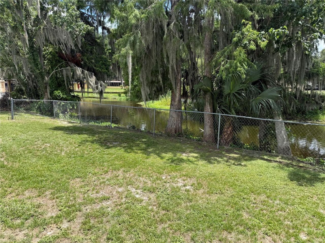 1141 County Road 457 , Lake Panasoffkee, FL 33538 Photo