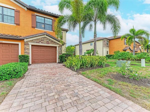 20210 LAGENTE CIRCLE , VENICE, FL 34293