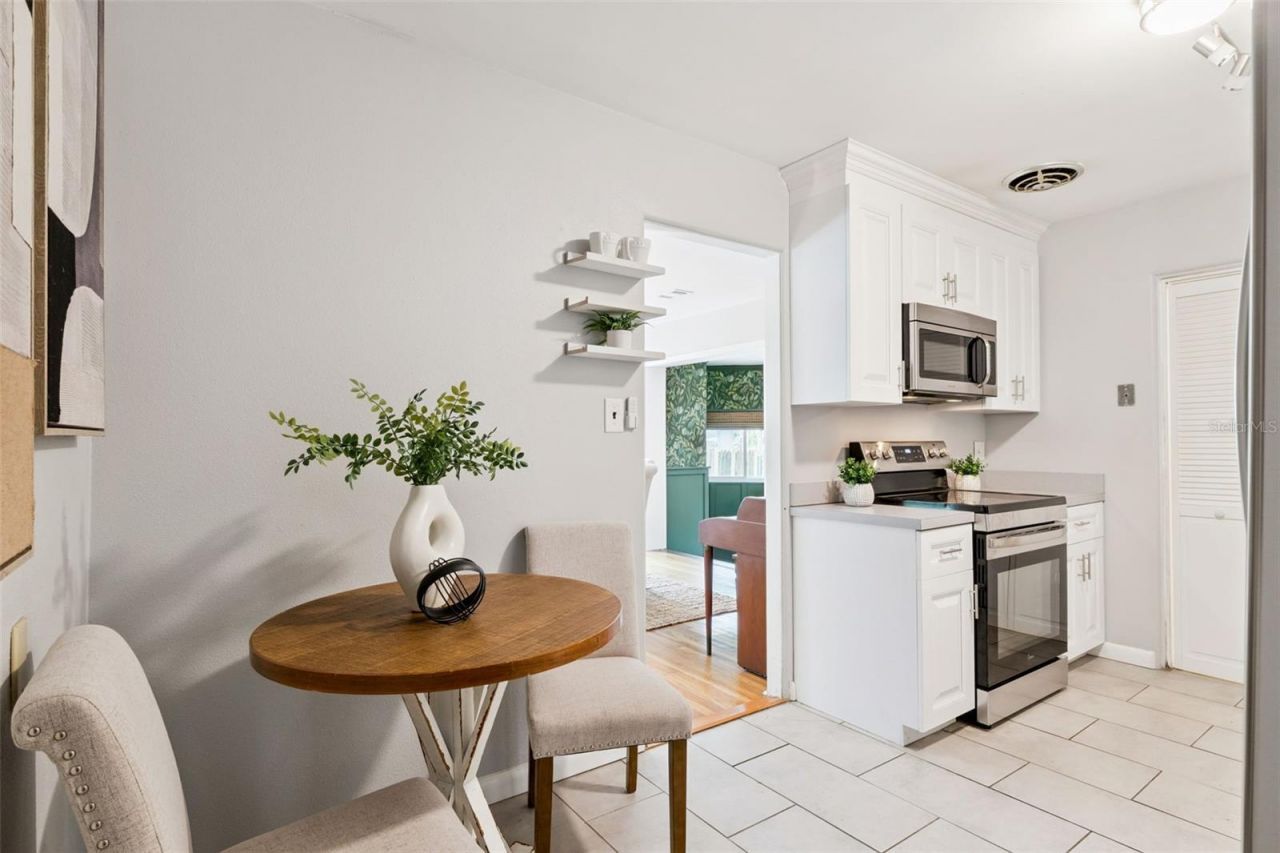 706 Springview Drive, Orlando, FL 32803 Photo