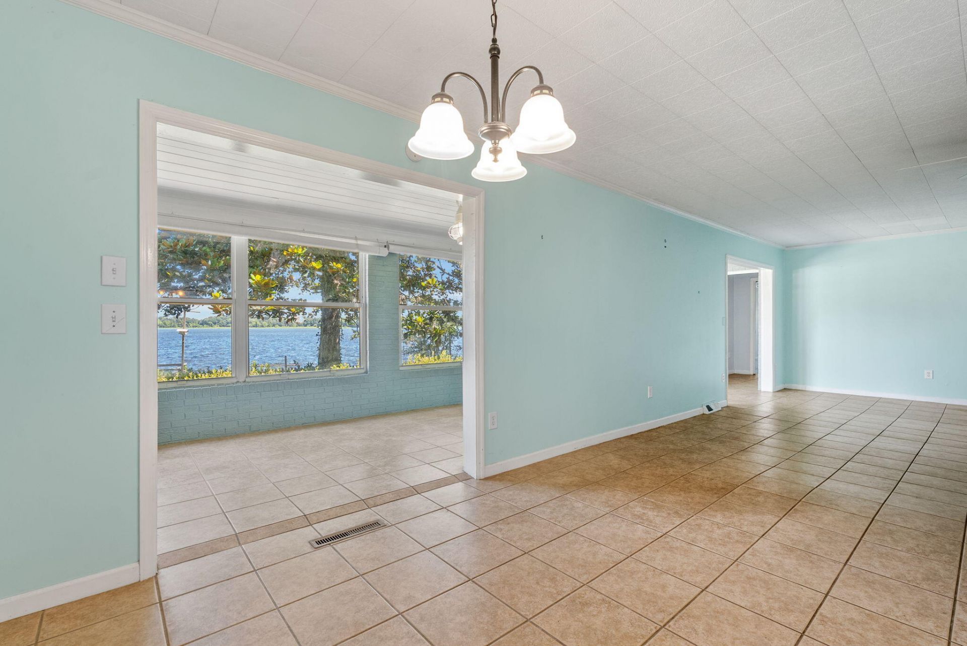 1813 Fishing Island Road Photo 12