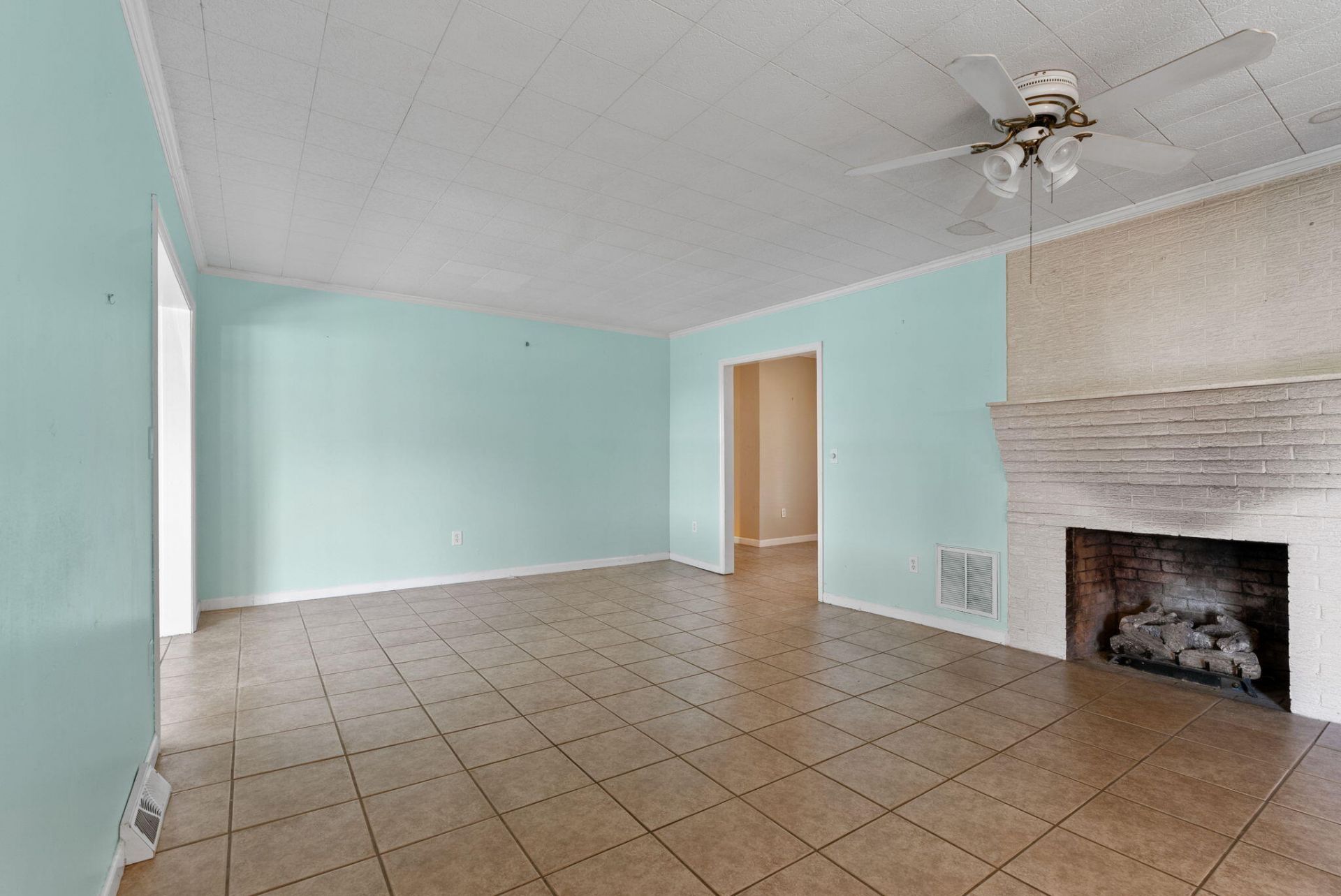 1813 Fishing Island Road Photo 14