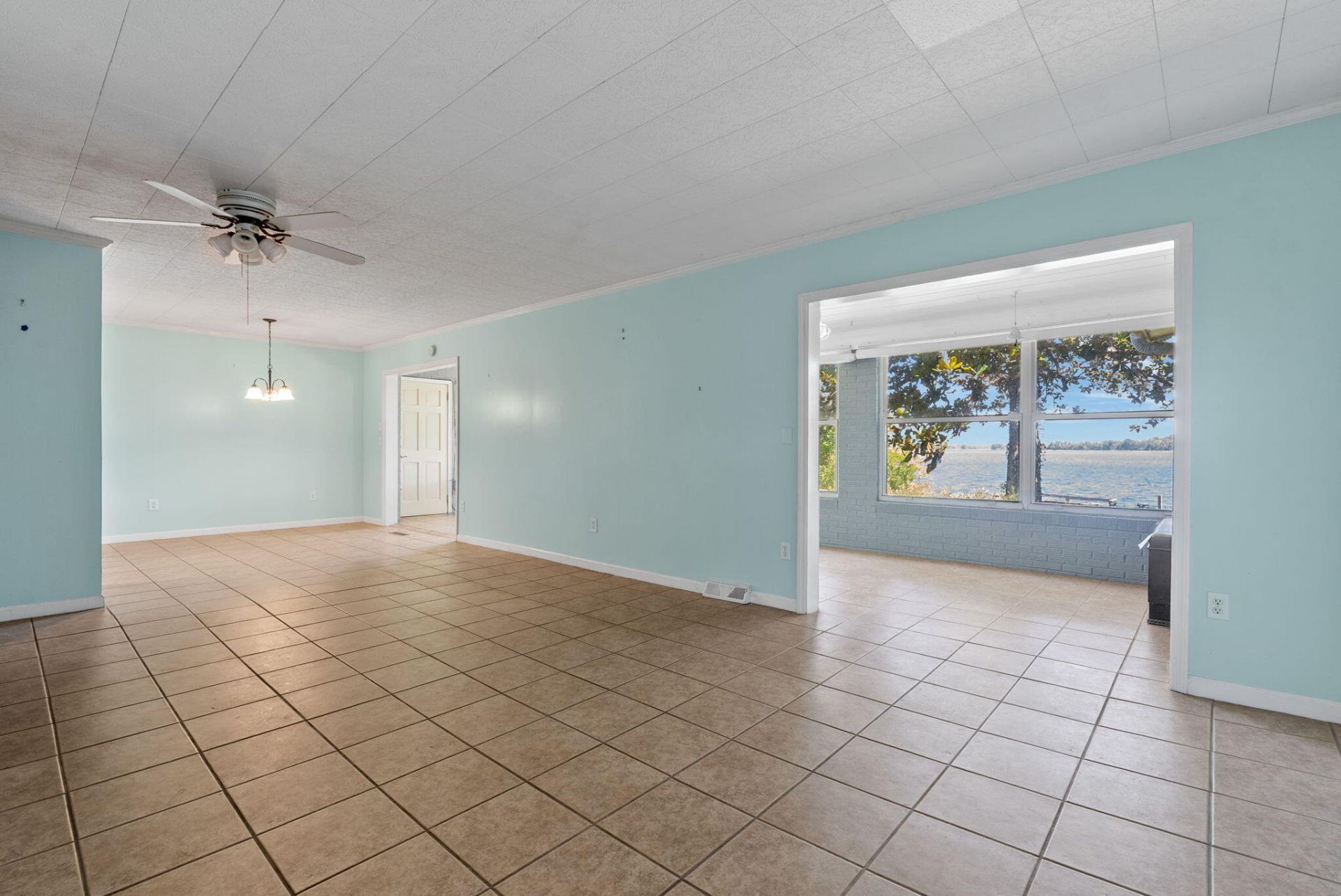 1813 Fishing Island Road Photo 15