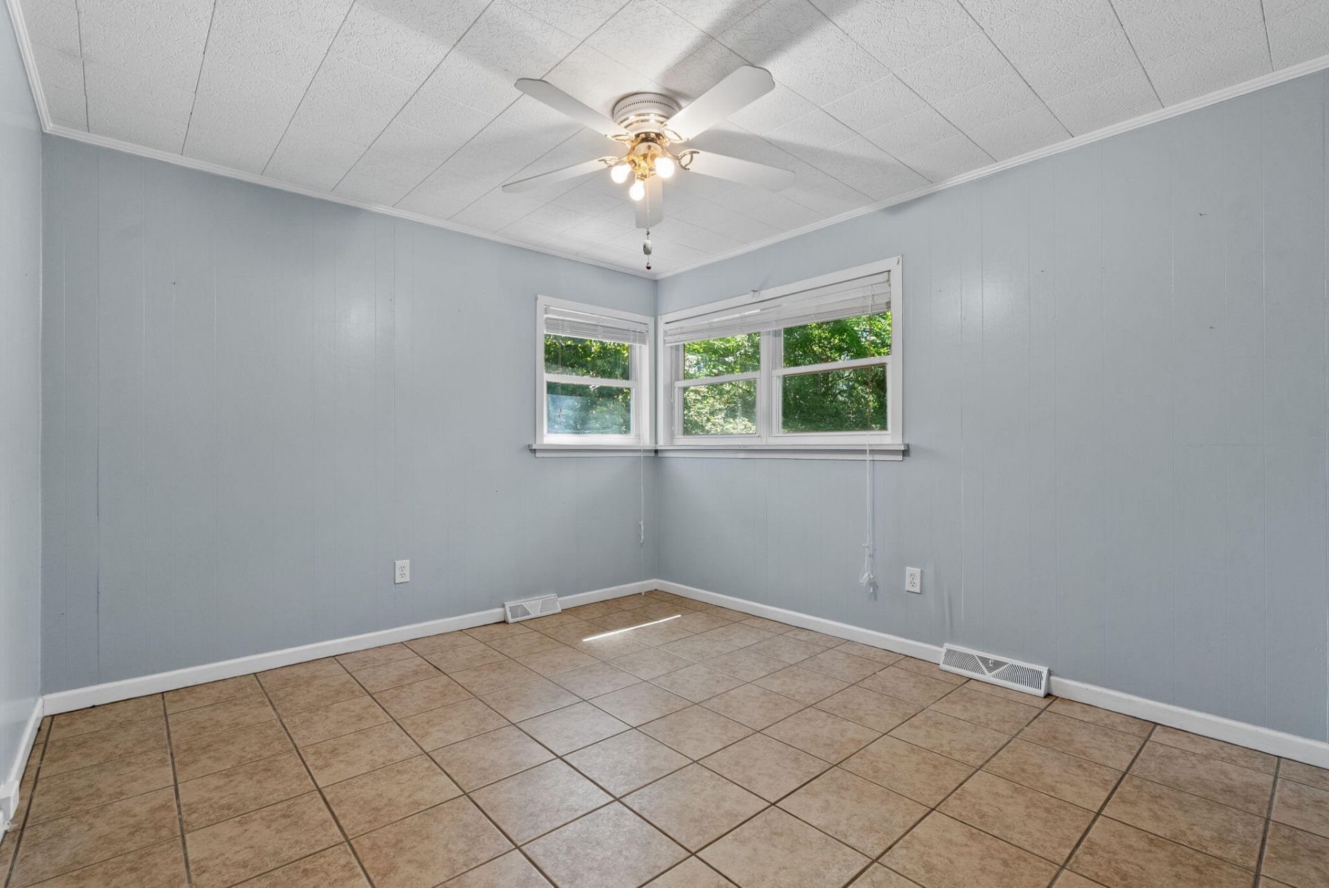 1813 Fishing Island Road Photo 24