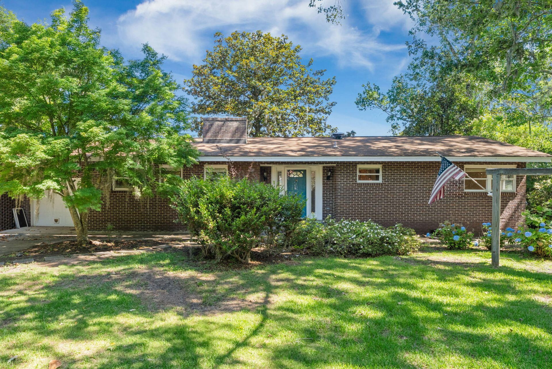 1813 Fishing Island Road Photo 3