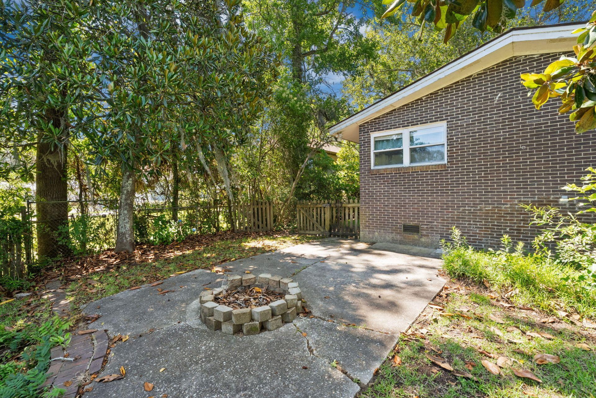 1813 Fishing Island Road Photo 30