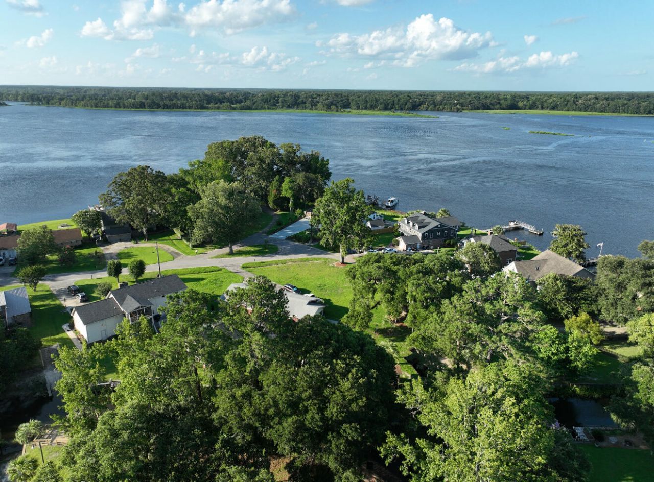 1813 Fishing Island Road Photo 39