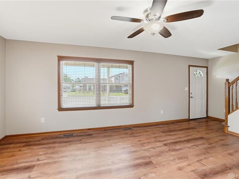 245 Fitchland Drive, Fairborn, OH 45324 Photo 11