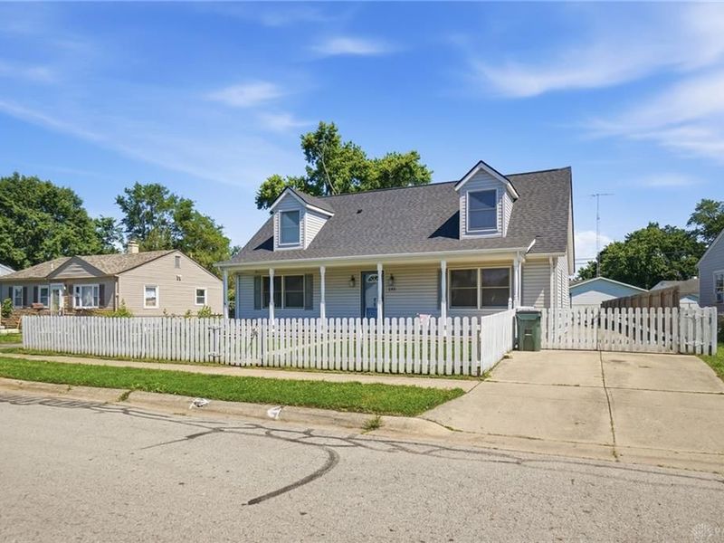245 Fitchland Drive, Fairborn, OH 45324 Photo 2