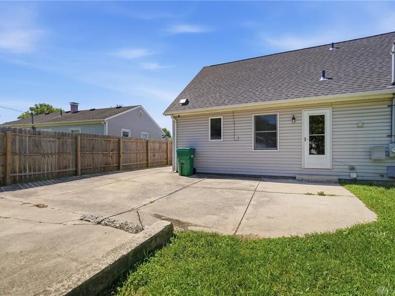 245 Fitchland Drive, Fairborn, OH 45324 Photo 57