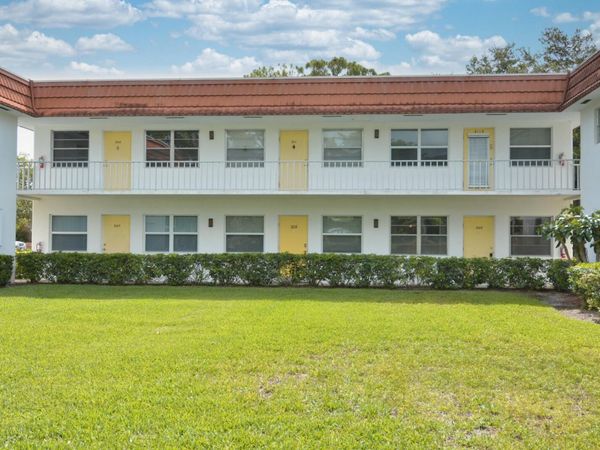 1225 NW 21st Street, Unit 2105, Stuart, FL 34994
