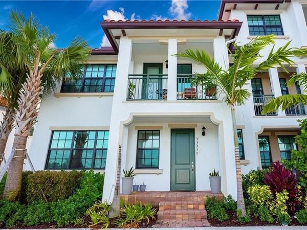 11736 SW 13th Court, Pembroke Pines, FL 33025