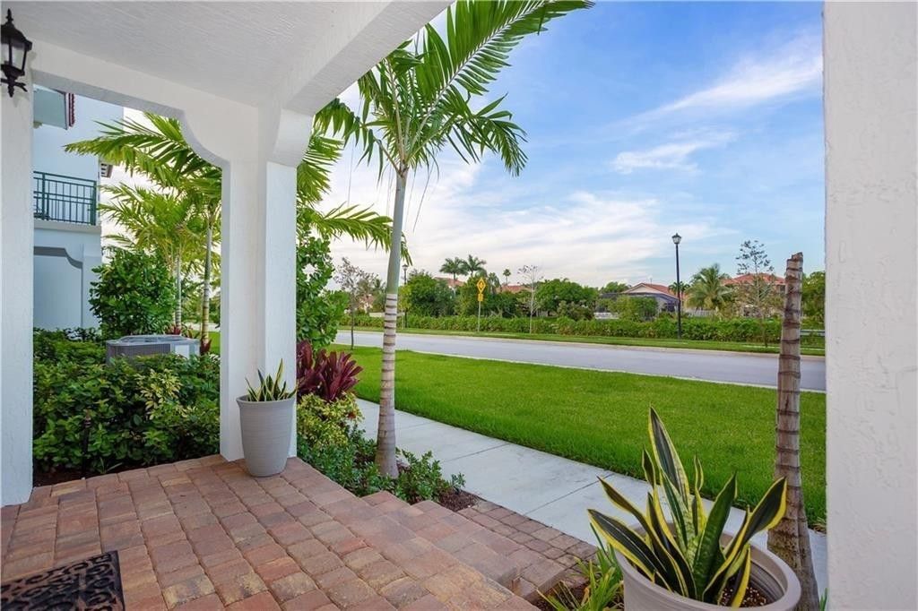 11736 SW 13th Court, Pembroke Pines, FL 33025 Photo