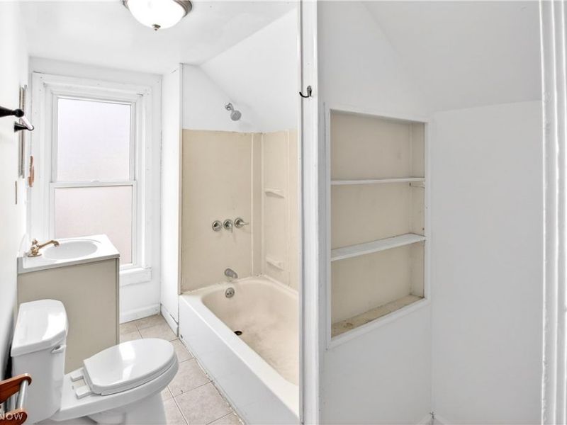 2010 Forestdale Avenue, Cleveland, OH 44109 Photo 32