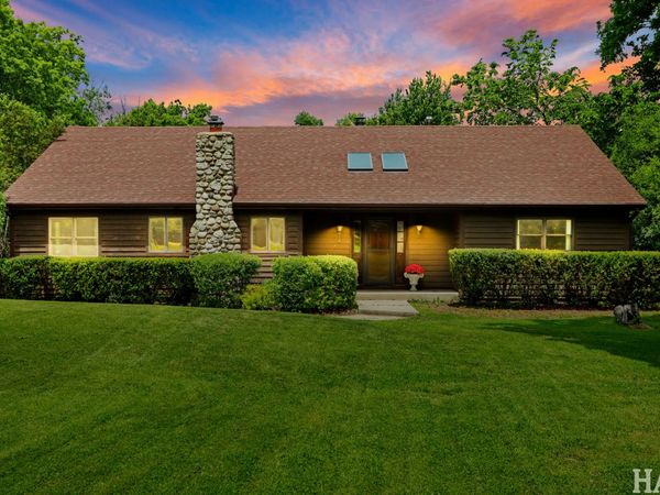 15192 W Rockland Road, Libertyville, IL 60048