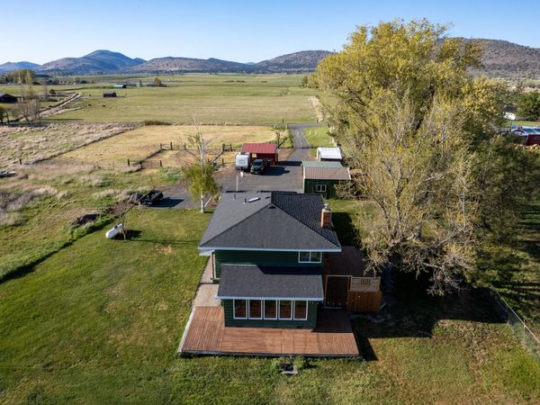 8270 Hill Road, Klamath Falls, OR 97603