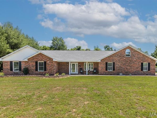 106 Heather Street , Bertrand, MO 63823