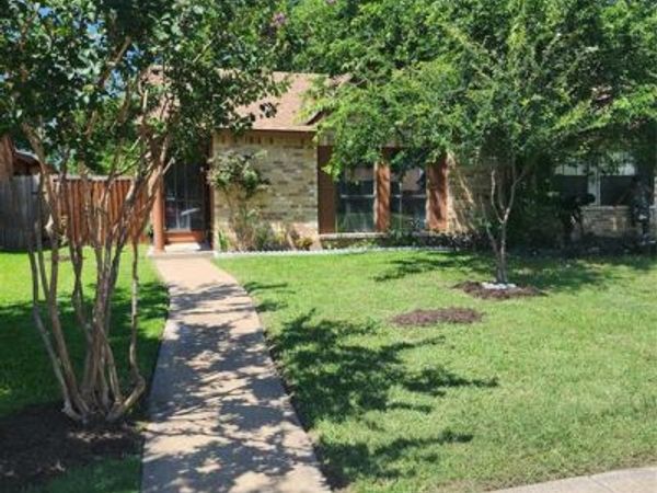4456 Chapman Street , The Colony, TX 75056