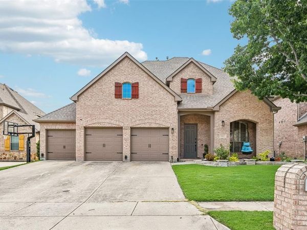837 Moss Cliff Circle, McKinney, TX 75071