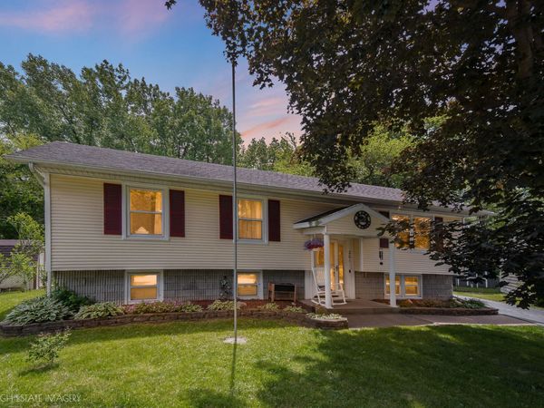 201 Brandt Place, Hobart, IN 46342