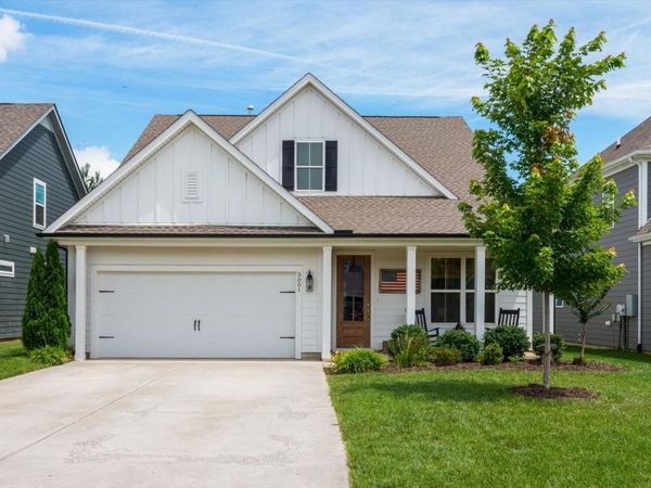 5051 Bridgemore Blvd, Murfreesboro, TN 37129